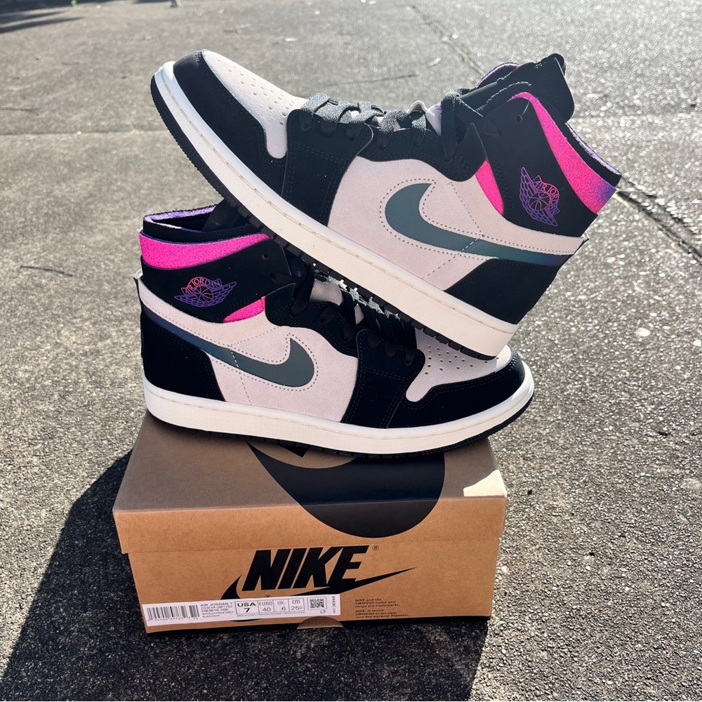 Nike Air Jordan 1 High Zoom Comfort PSG Size 7M / 8.5W New in Box